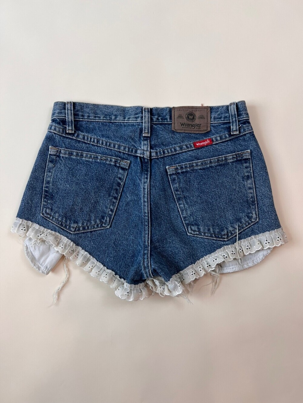 Vintage Wrangler Denim Shorts Lace Trim Details size 29